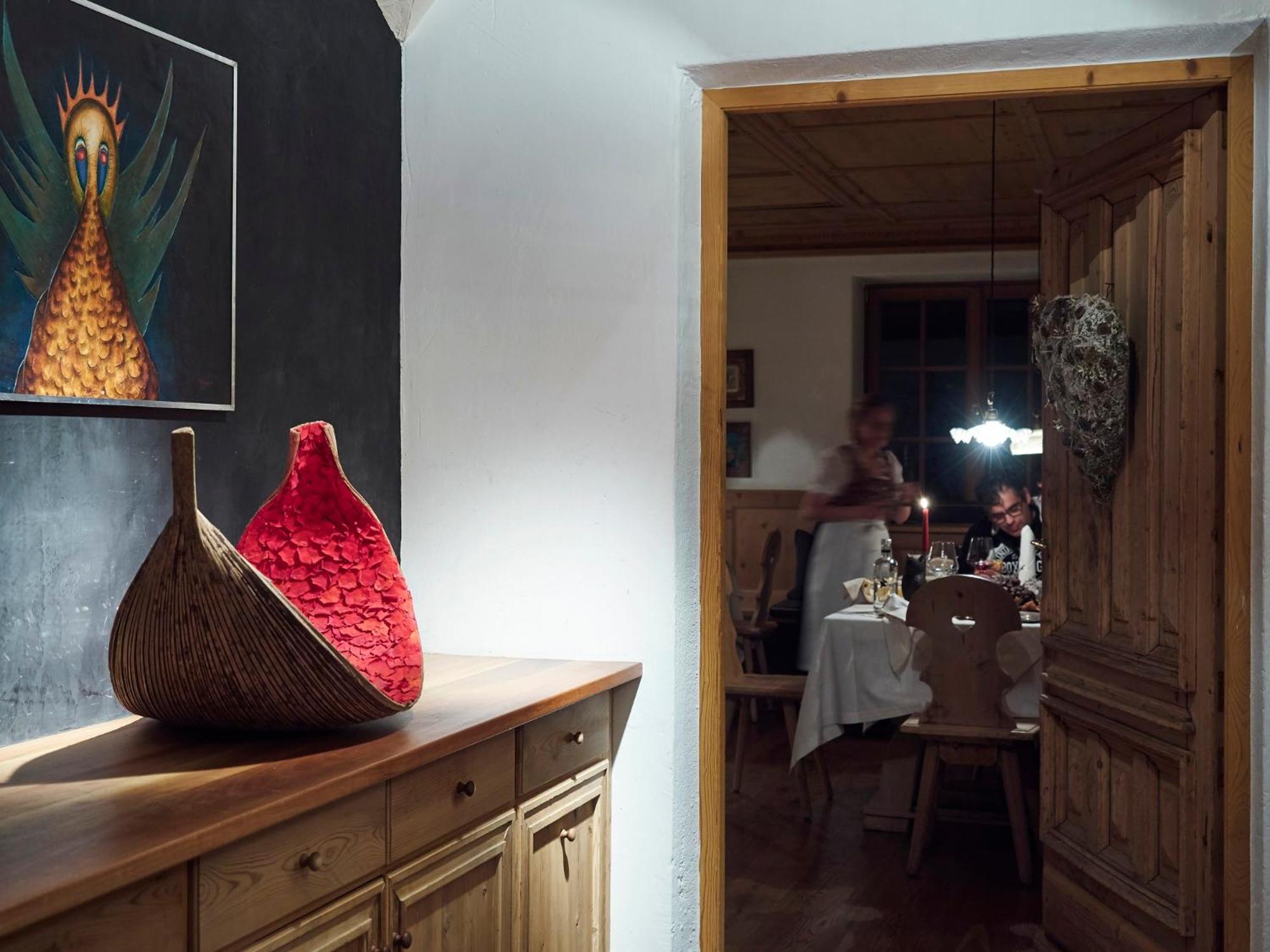 Romantik Hotel Turm Fiè Екстериор снимка
